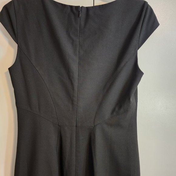 Ann Taylor The Classic Essential Black Sheath Dress!!!  Womens Size 2 - Picture 8 of 9